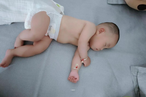 张家口怀孕多久会显肚子